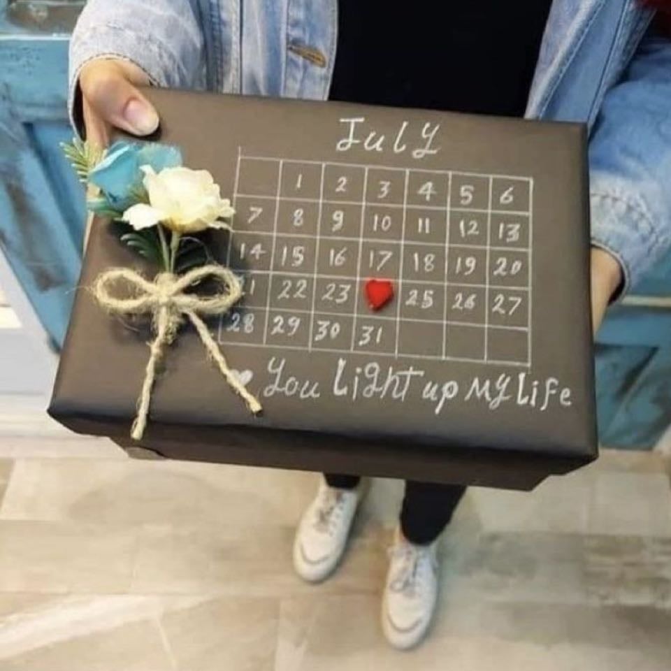 Caja decorativa para regalar - Hermosa caja personalizada con su dÃa de aniversario para guardar su regalo