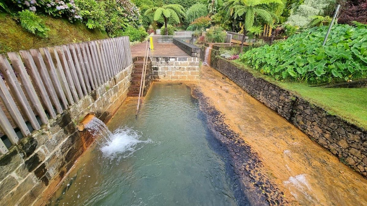 Furnas