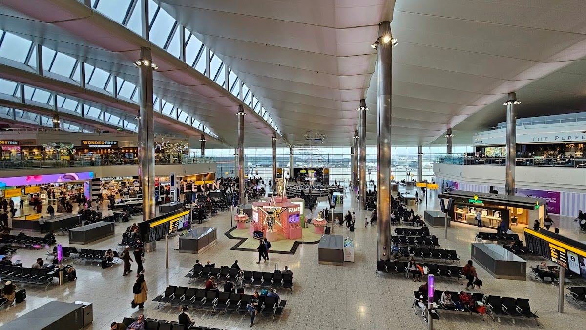 London Heathrow Airport (LHR)