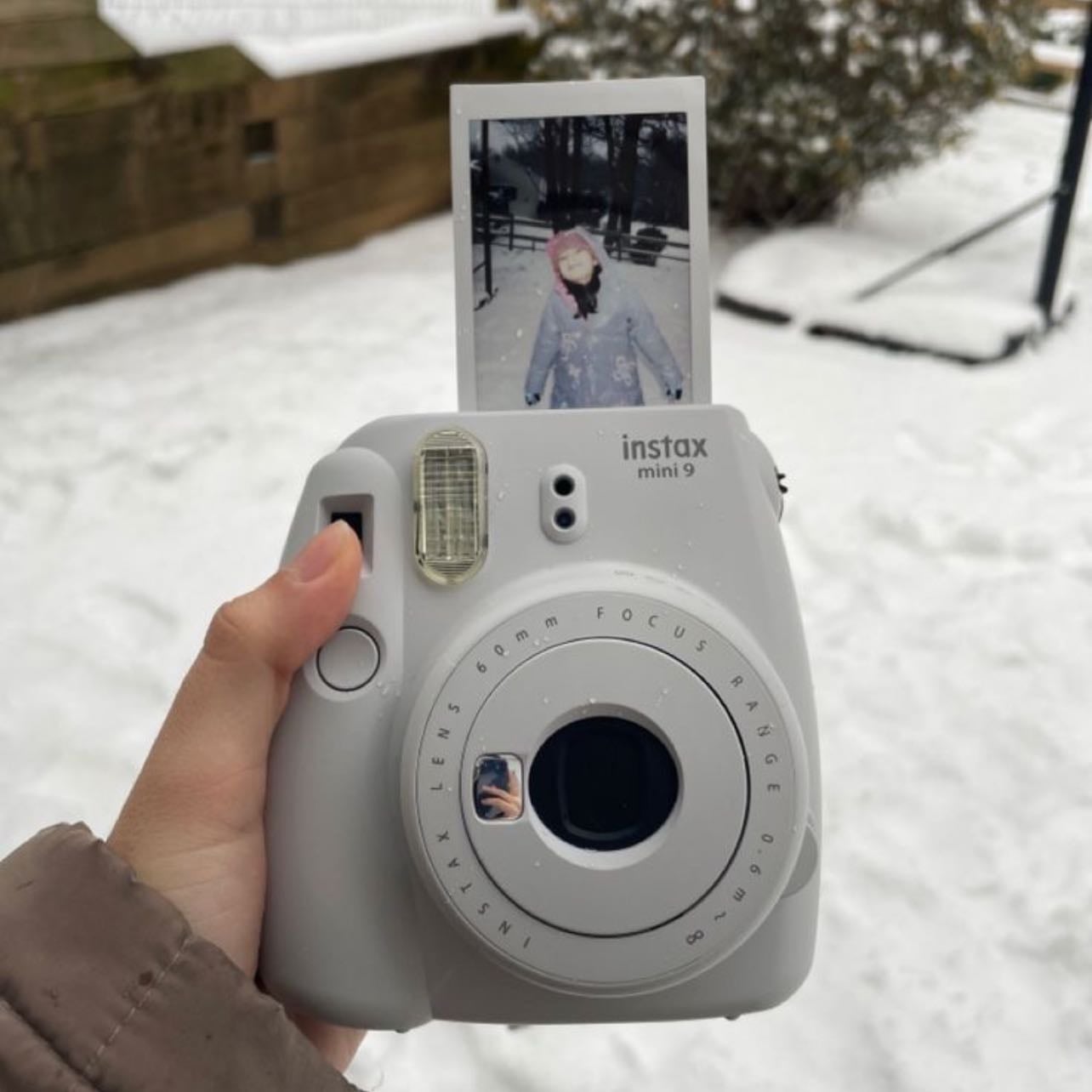 Polaroid - siempre he querido una, me parecen super bonitas (creo que no se llama polaroid pero equis)