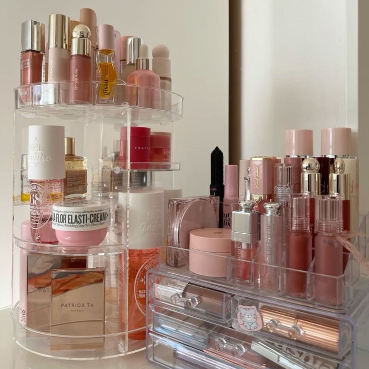Organizador - para maquillaje y skincare principalmente