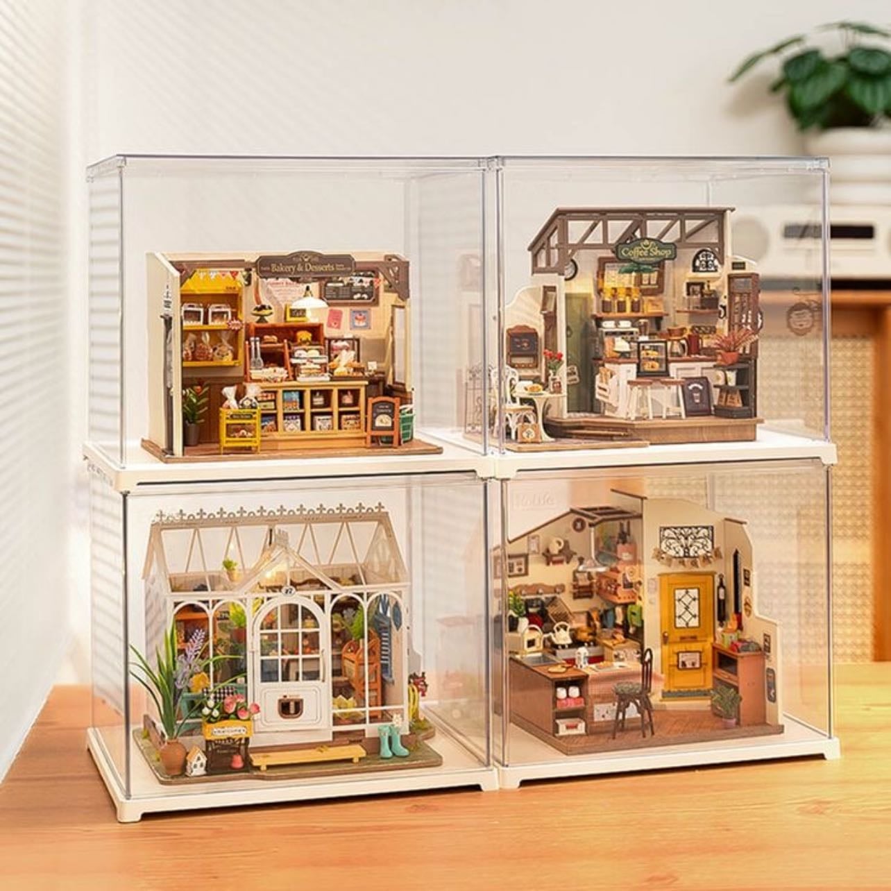 DIY miniatura - la marca más conocida es Rolife y hacen armables miniatura