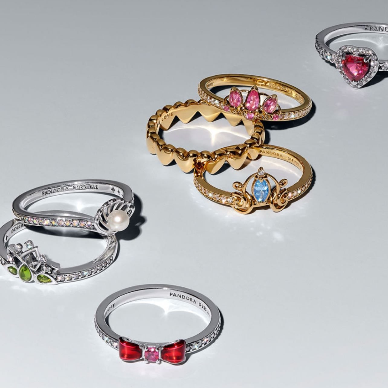 Anillos de princesas de Pandora - cualquiera, están divinos todos, pero obvio prefiero los plateados