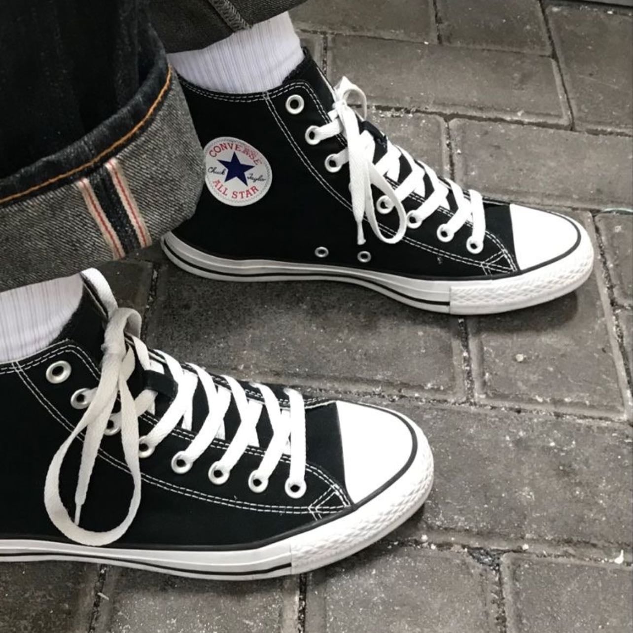 Converse básicas - tampoco importa el color, pero preferiblemente negras