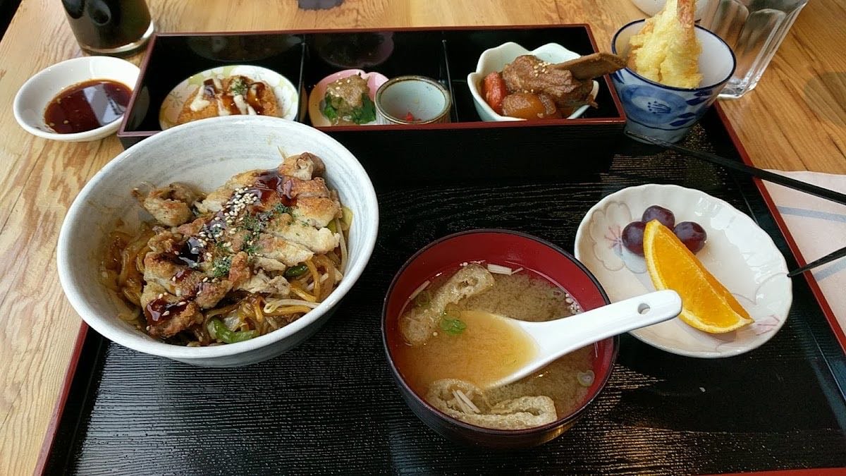 Gozen Sushi Bar Izakaya