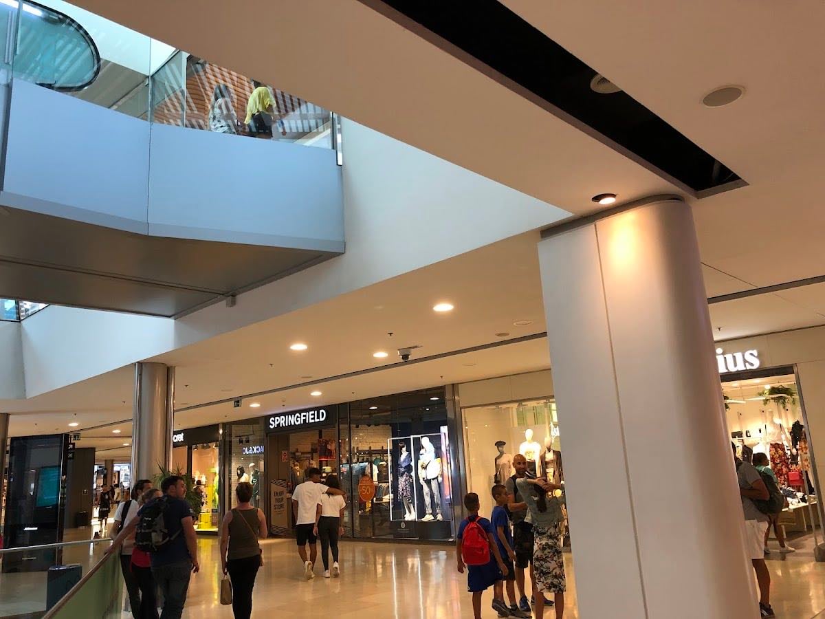 Maremagnum Mall