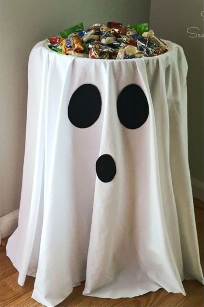 Mesa fantasma para dulces