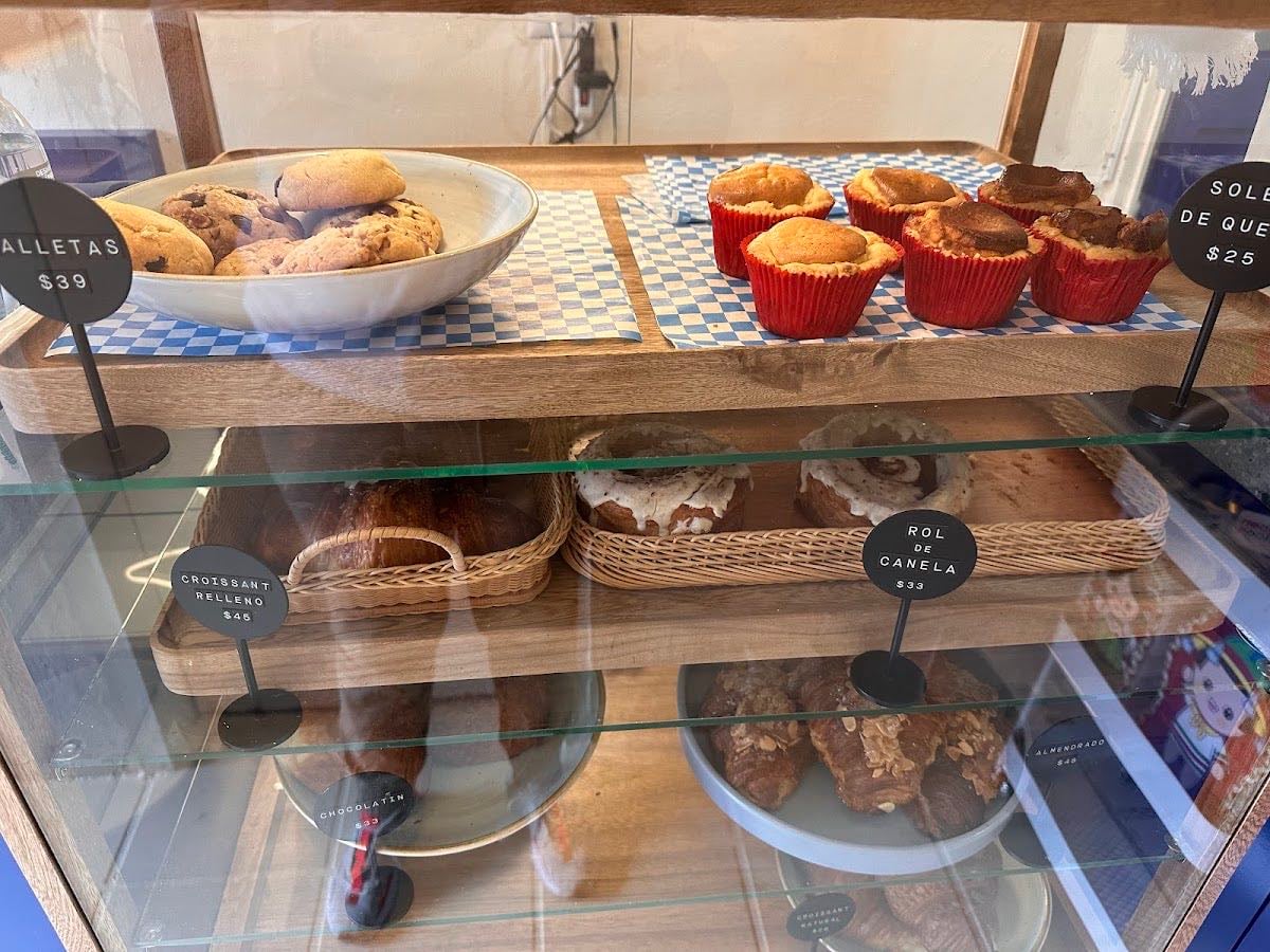 Las Lunas Repostería y café