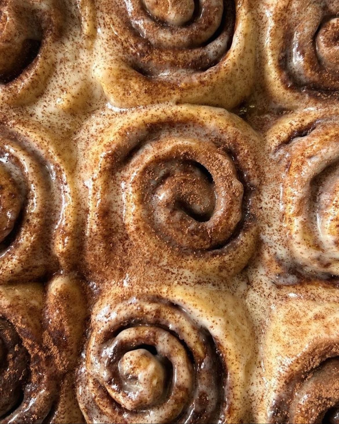 ⋆.˚ - cinnamon rolls