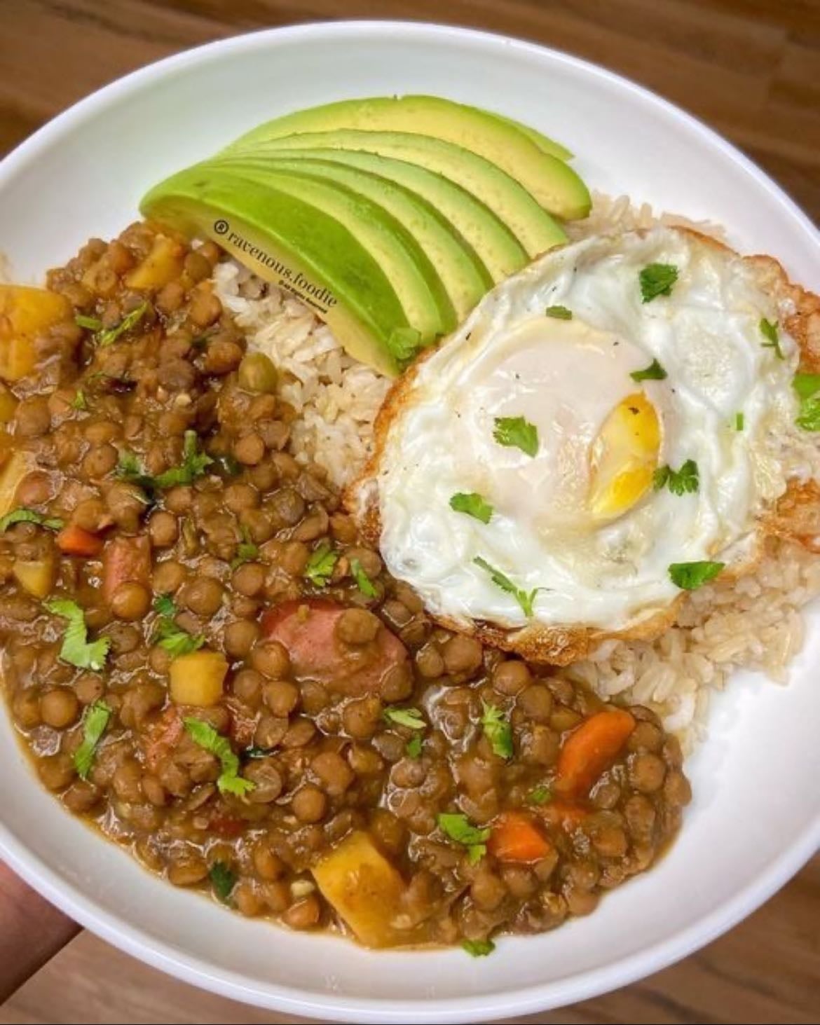 Arroz + Lentejas + Huevo + Aguacate - (Carne, Pechuga, Chorizo, etc. . . )