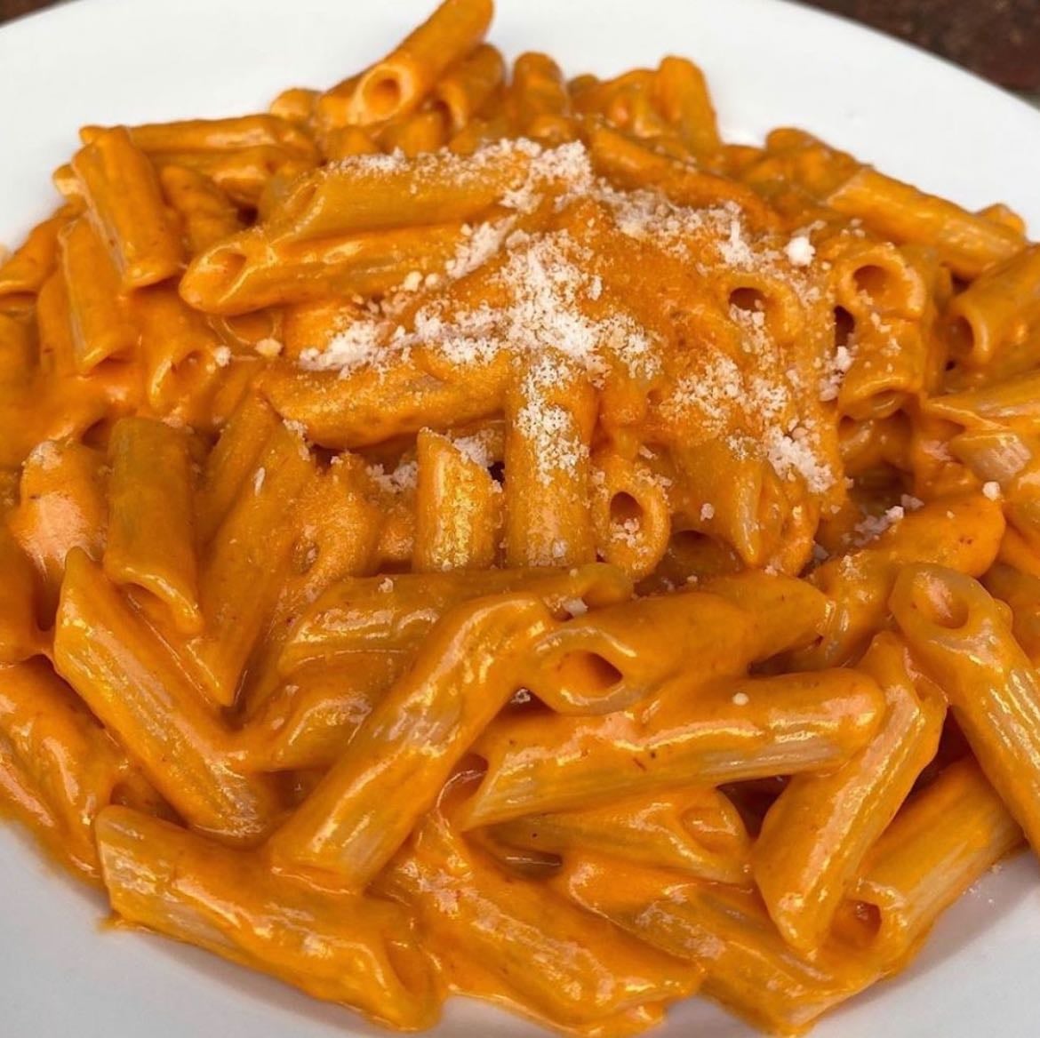 Pastas - (Bolognesa, Tomate, Carbonara, etc. . .)