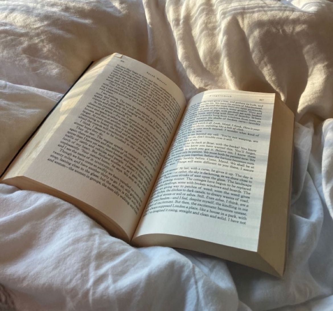 Books Wishlist馃摉 - Books hypelist by Loya