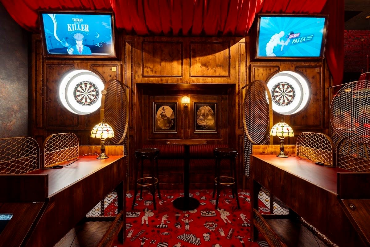 Circus Bar