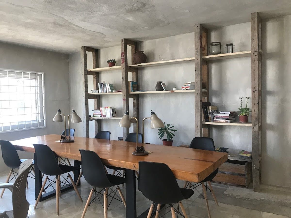 BLACK HONEY CAFÉ