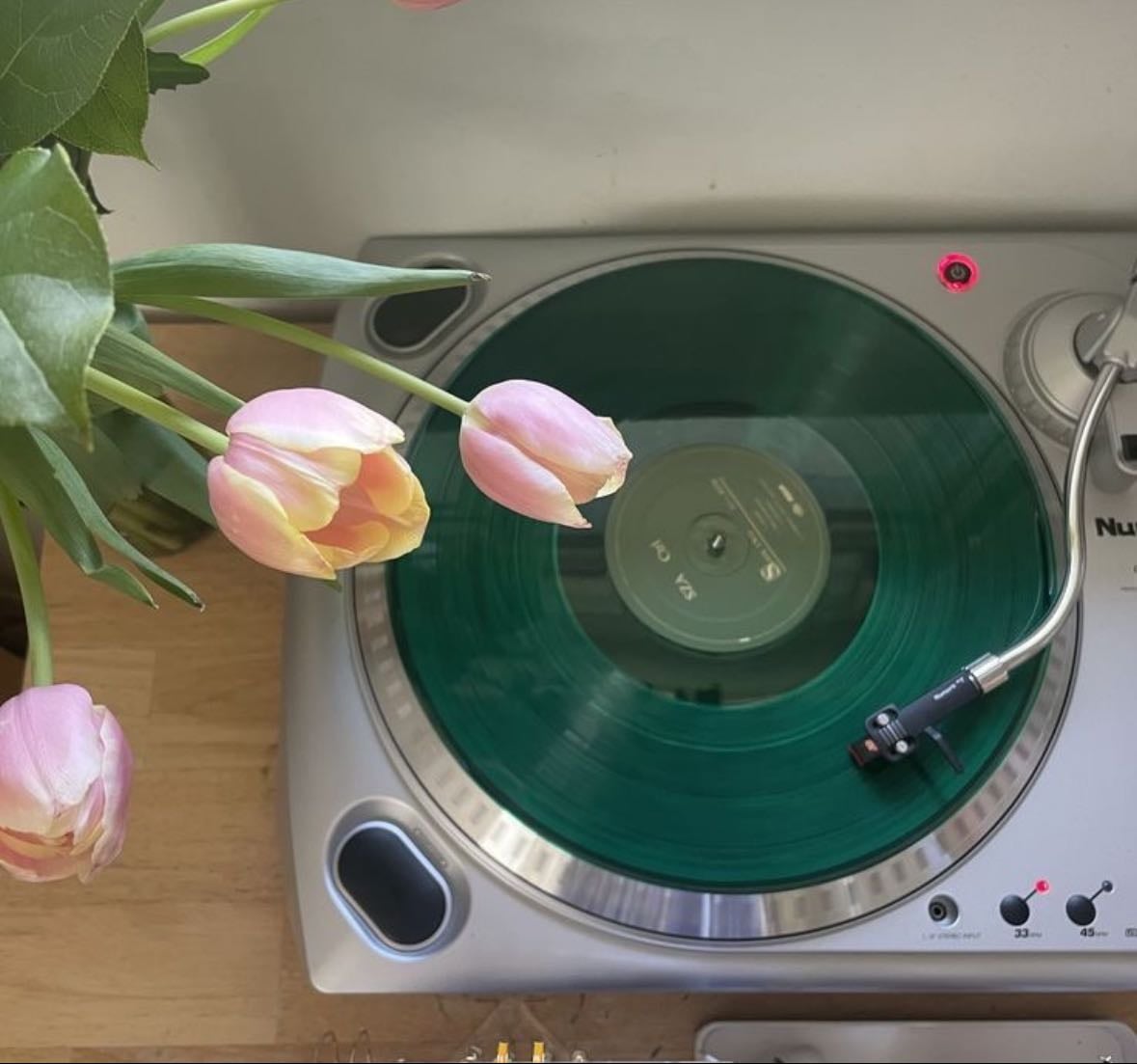 Vinyles - Music hypelist by F