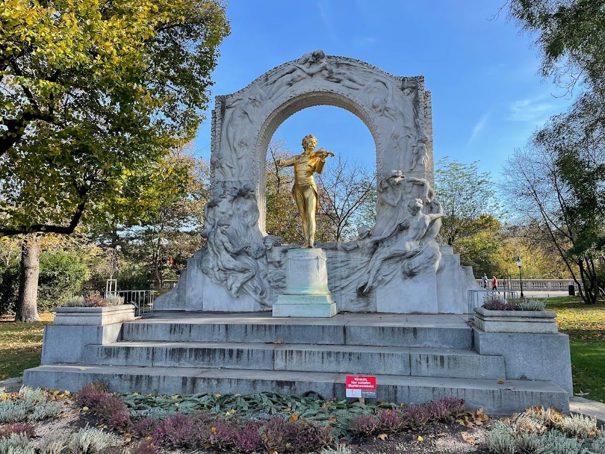 Johann Strauss monument