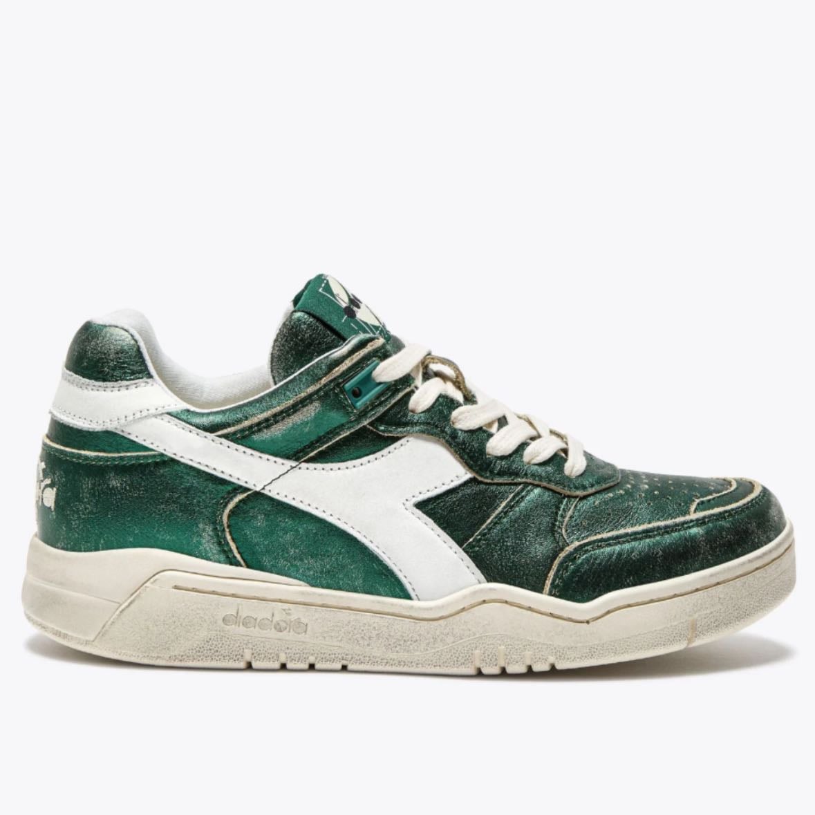 Diadora