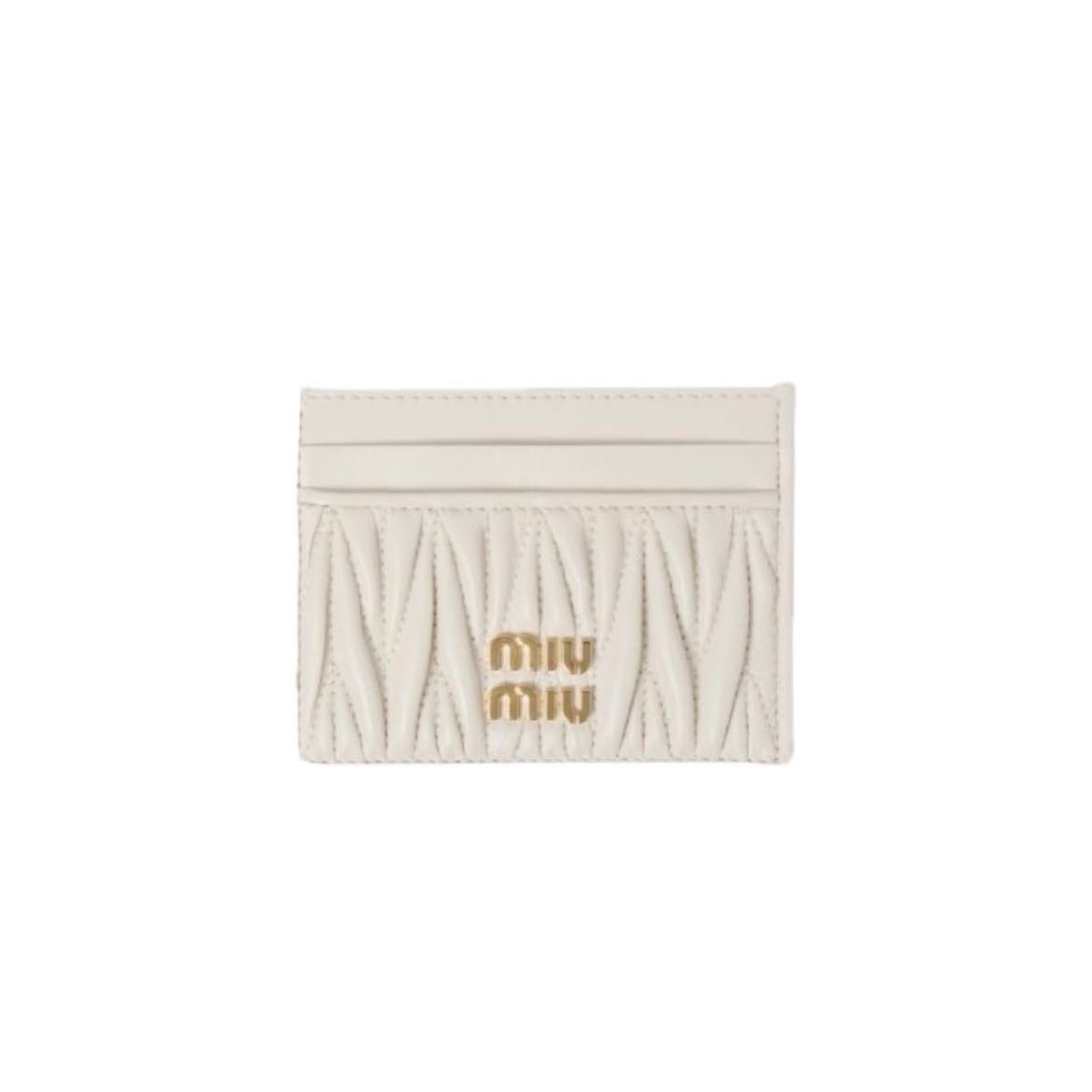 Miu Miu Cardholder. - Essential.
