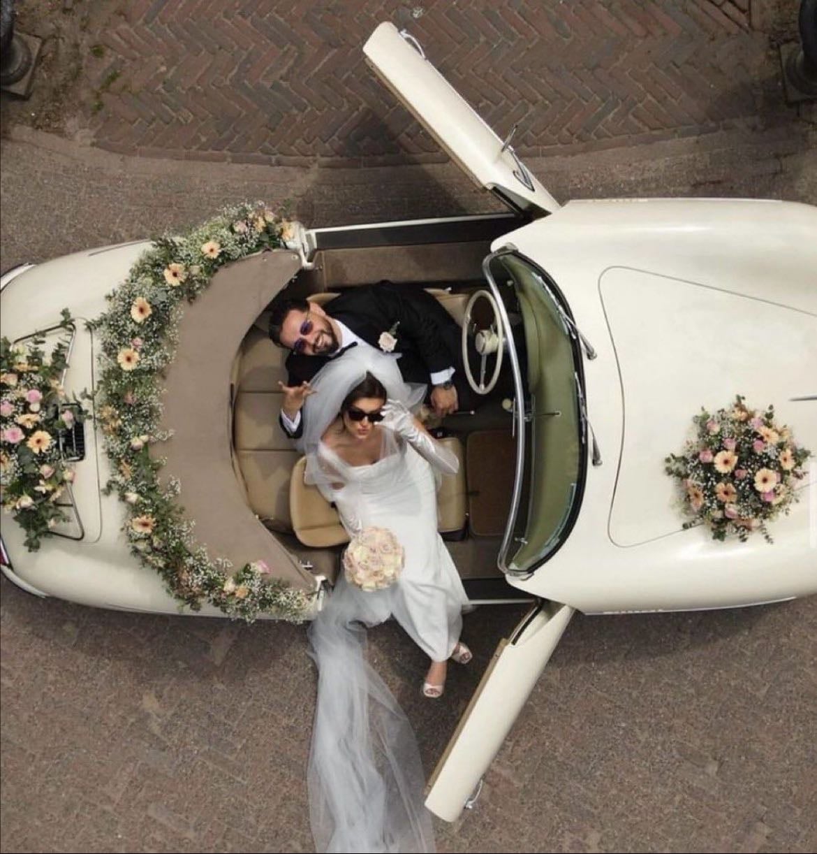 Interrumpir una boda - Preferiblemente en una iglesia, justo en el momento del “hable ahora o calle para siempre”. ⛪💍✨