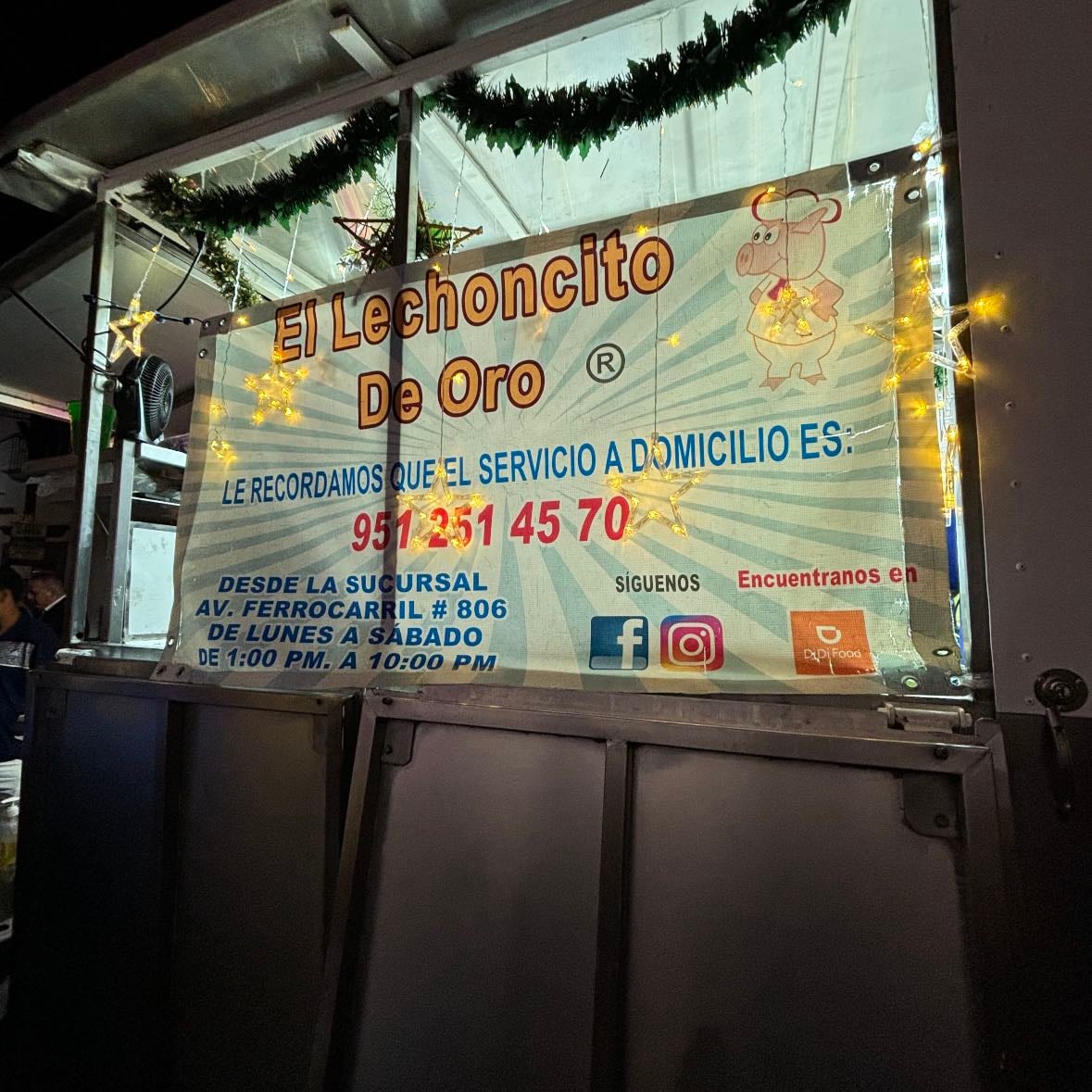 Lechoncito de Oro - tacos de cochito