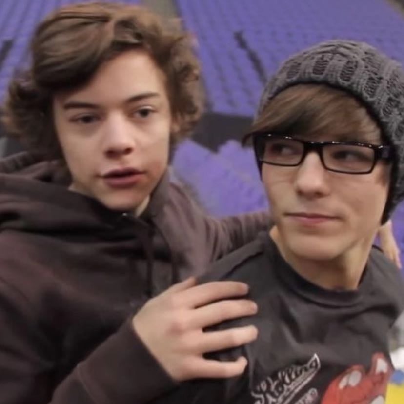 Larry - They’re my rock in every situation. The best thing I can do on bad days is listening to their music and watch Larry videos, bc they clearly had love for each other back then and I find so much comfort in their bond, so watching Larry videos is the best thing for me, to calm me down and to just make my day better<3