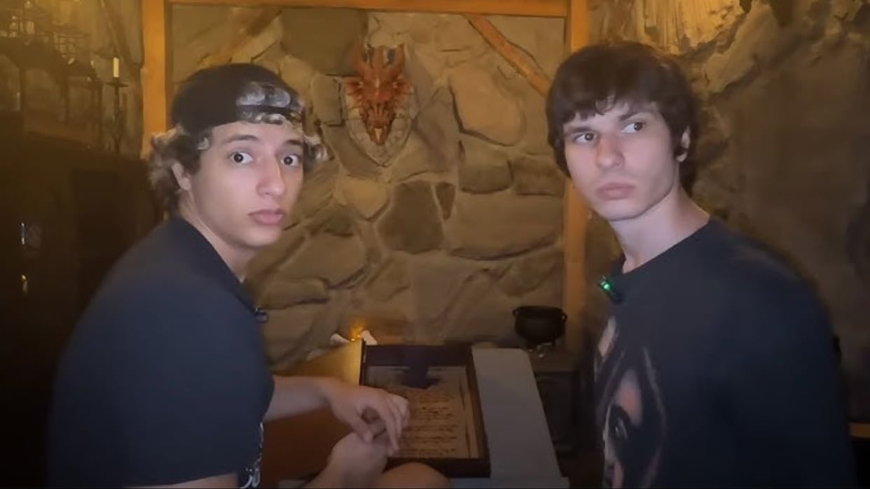 escape room (spicy) - slushynoobz