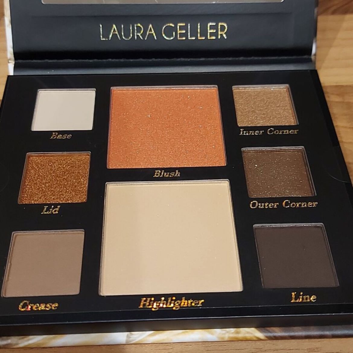 Laura Geller The Hostess Face Pallette