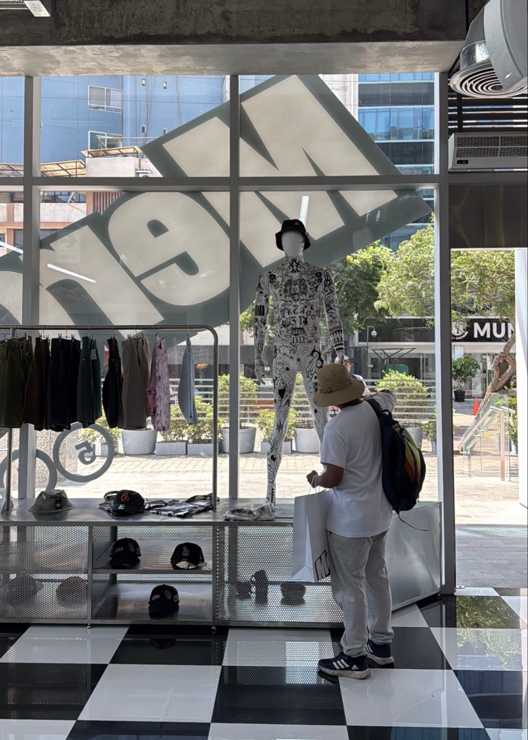 thriftear 👻 - soy un imán del dinero ommm