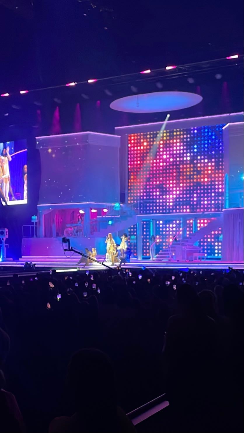 sabrina carpenter - long live short n sweet tour, october 22