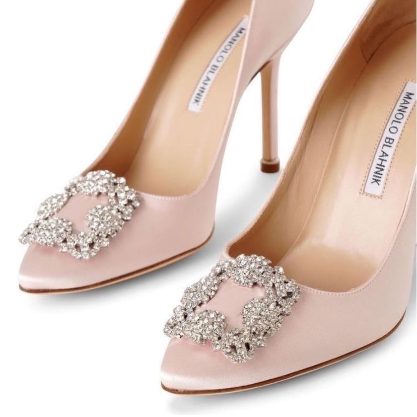 Manolo blahnik pink shows