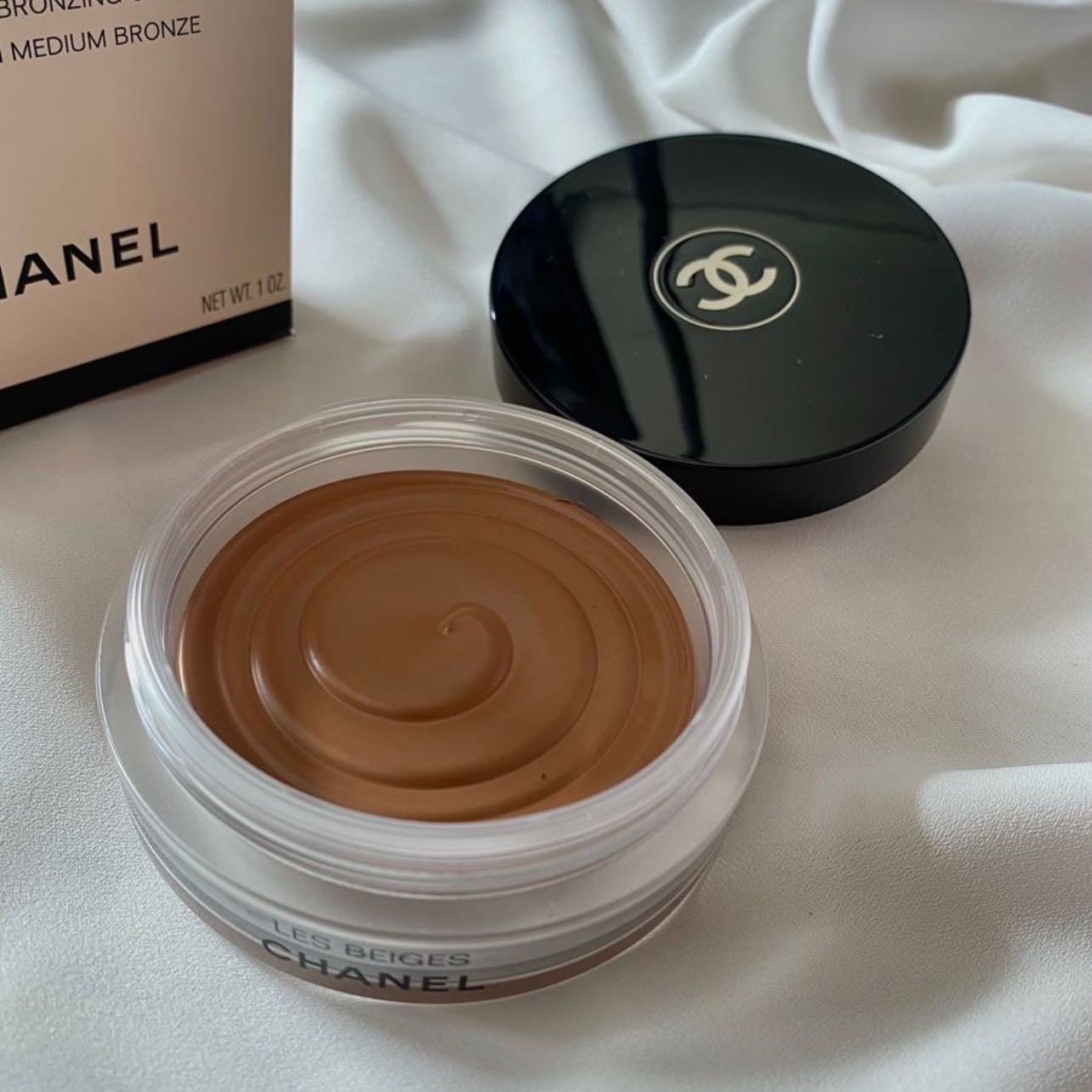 Bronzer Chanel - Se ve de lo más natural y bonito.