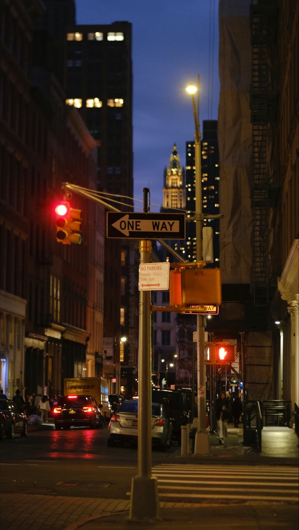 rich parents, new york, a really cool 18 year old, 2023, studying anything - nyu with super cool friends, living in a dorm and the city is your home, all of your clothes are vintage and awesome, you’re kinda artsy