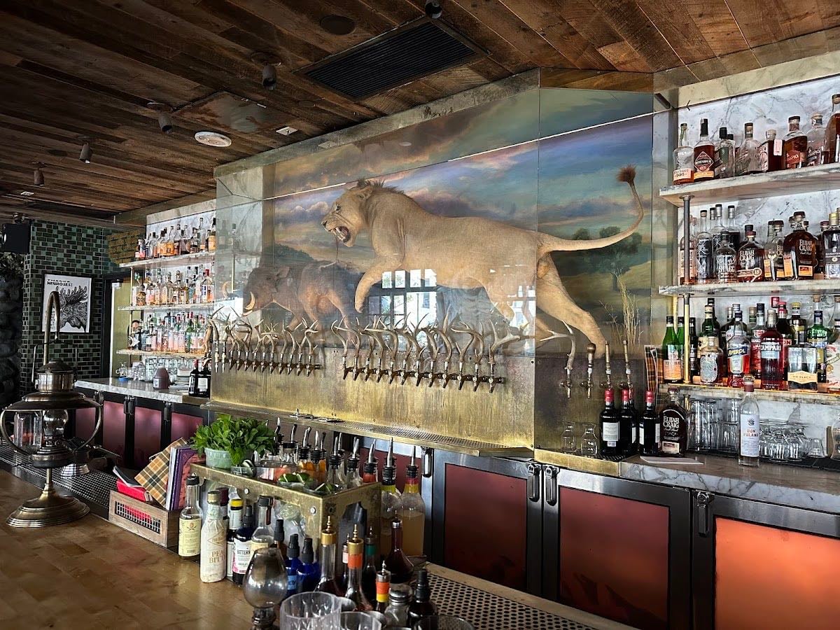 Craft & Commerce - happy hour: evrythng under $5!!!