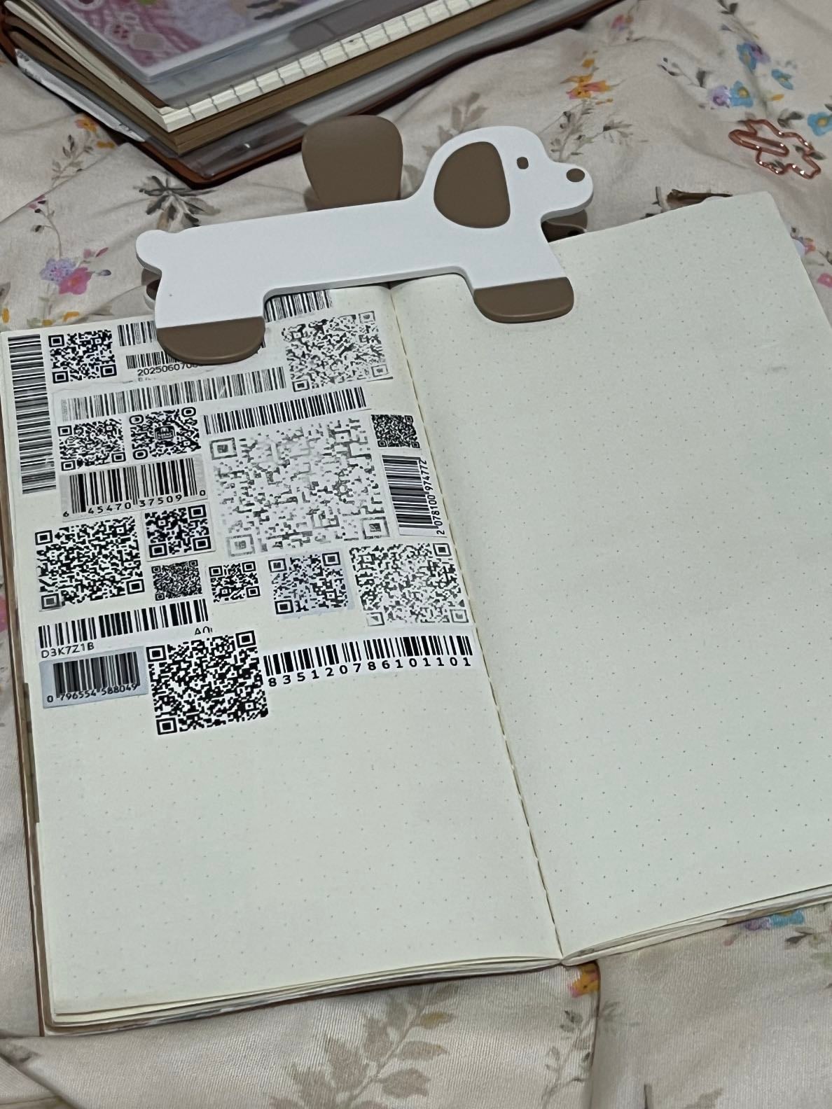 ongoing bar / qr codes page
