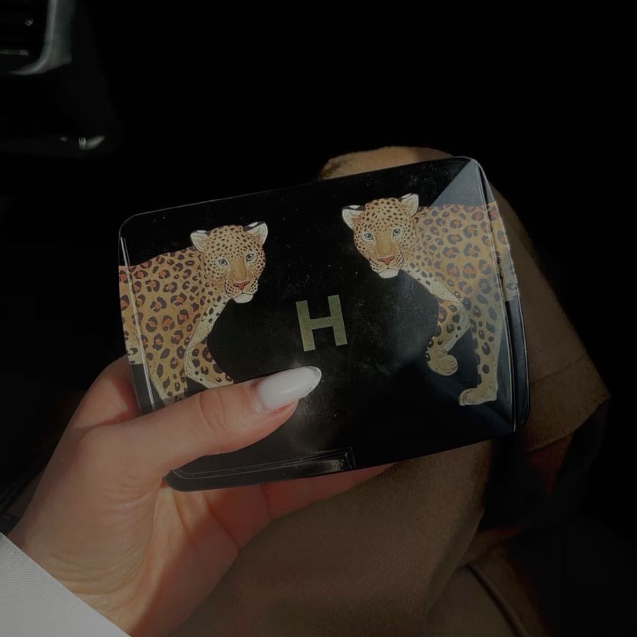 hourglass blush palette