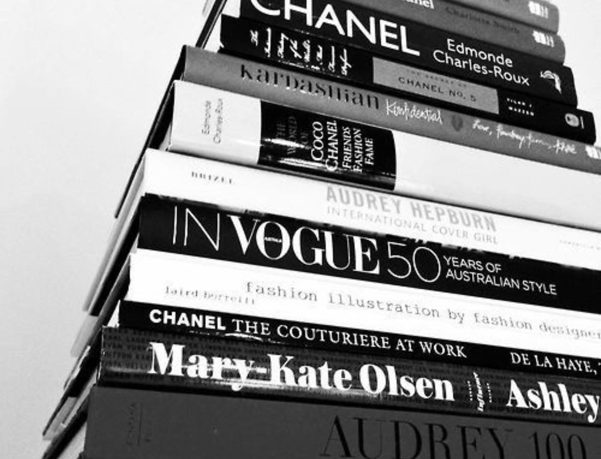Fashion Books (essentials)