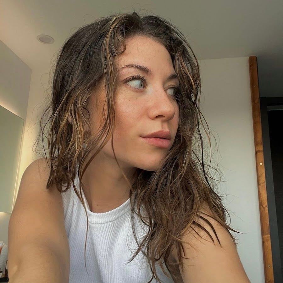 Laura’s On The Call 🎙️ - YouTube