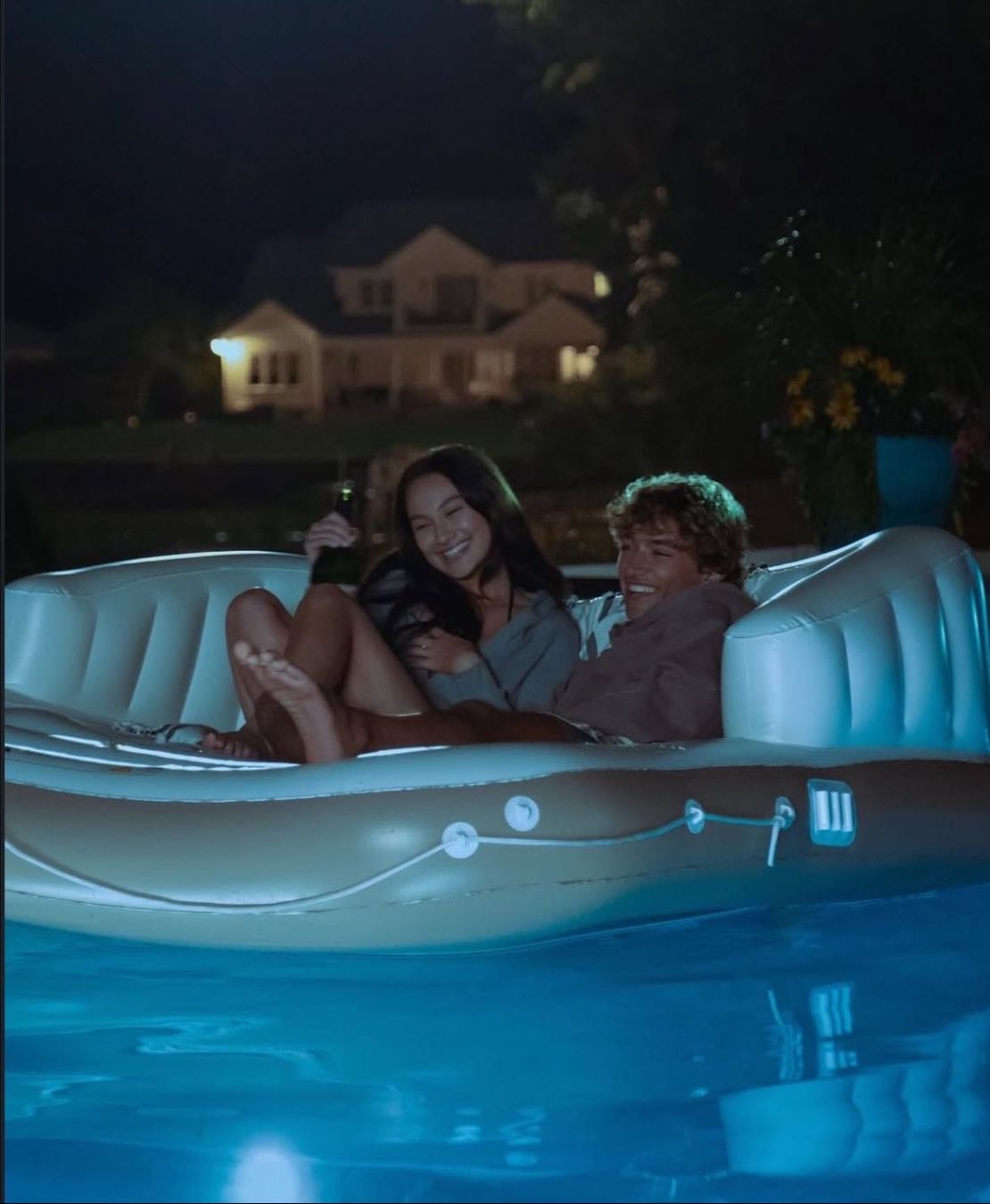 cama inflable piscina