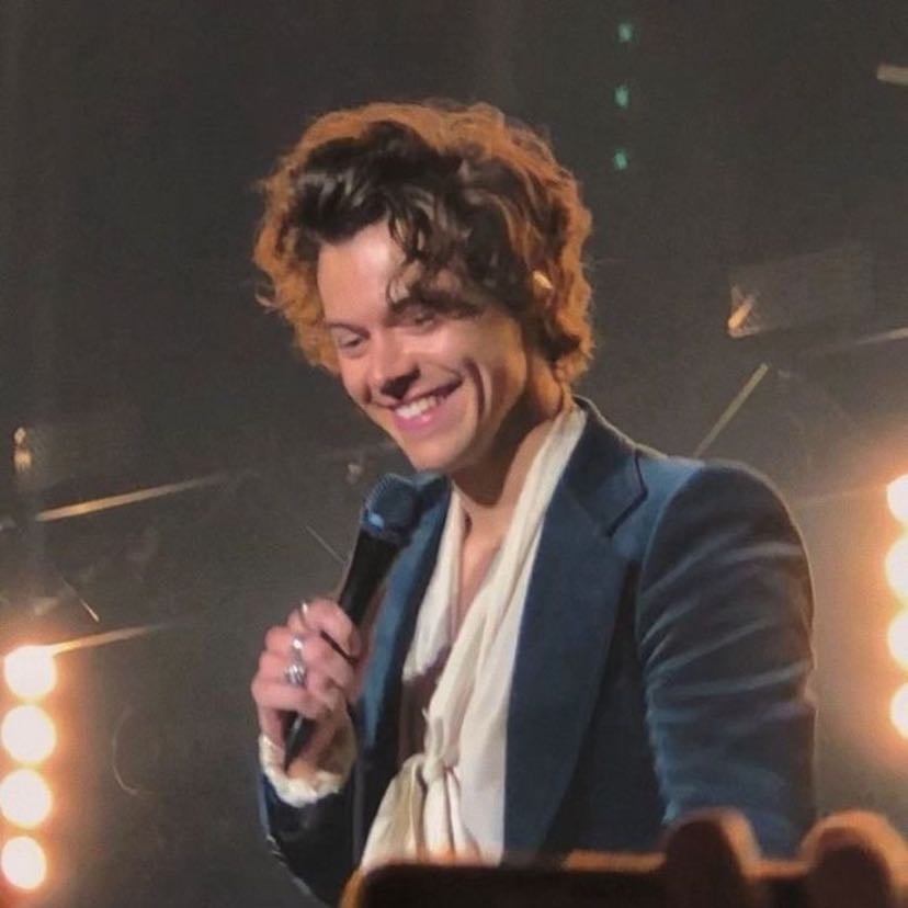 Harry - Harry is my comfort person and so my favorite artist. He’s just so amazing!