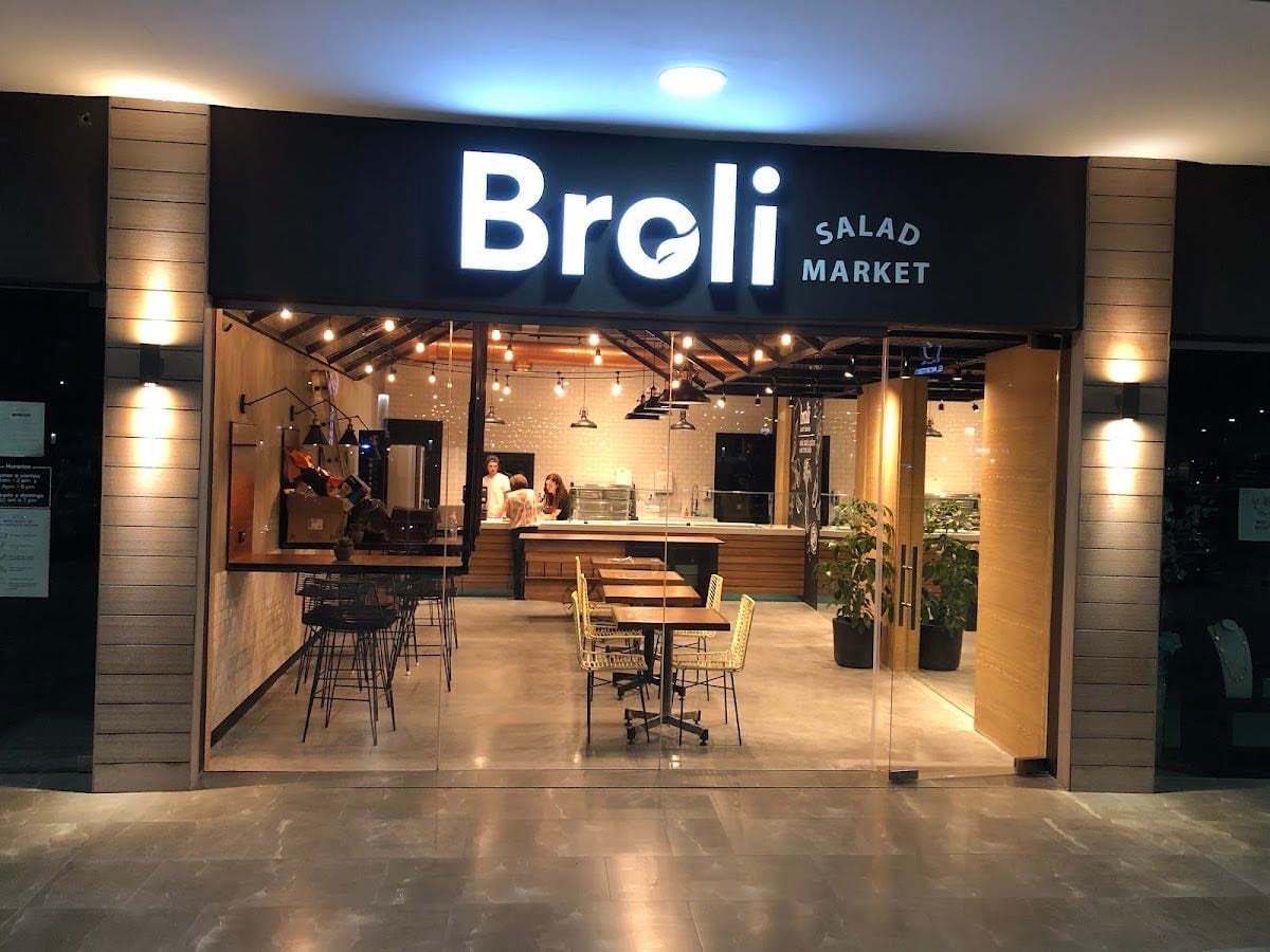 BROLI Salads