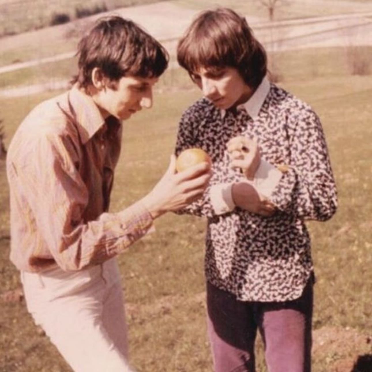 pete + keith moon i believe - i lvoe old 60s bands