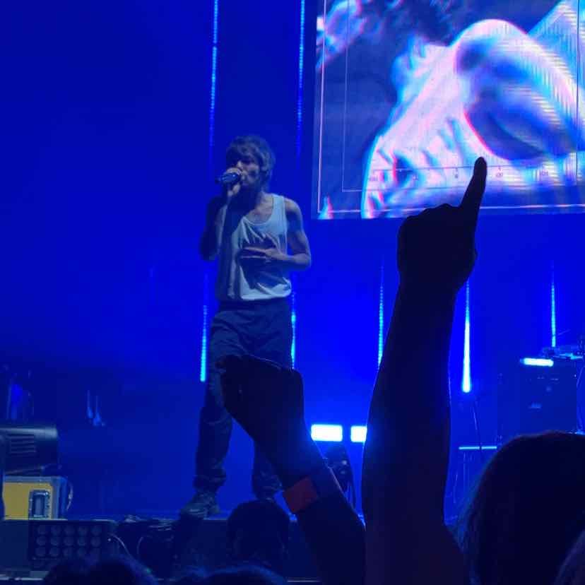 Louis Tomlinson - 10/11/23