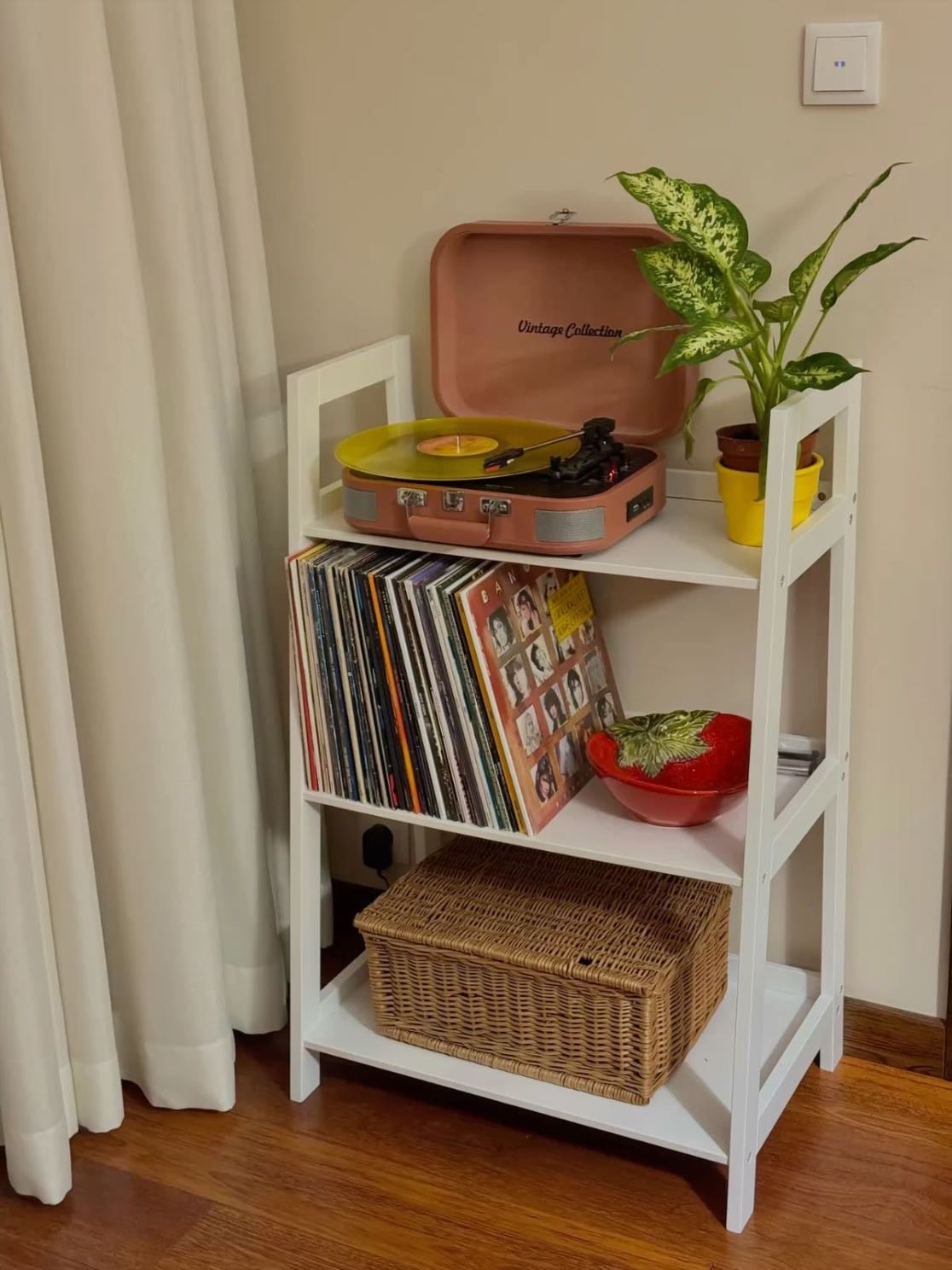 Un huequito para mis vinilos y tocadiscos