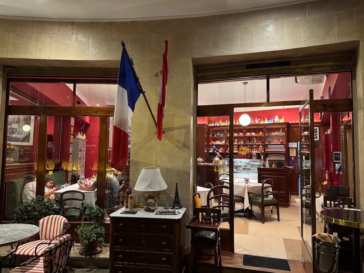 La Bonbonniere