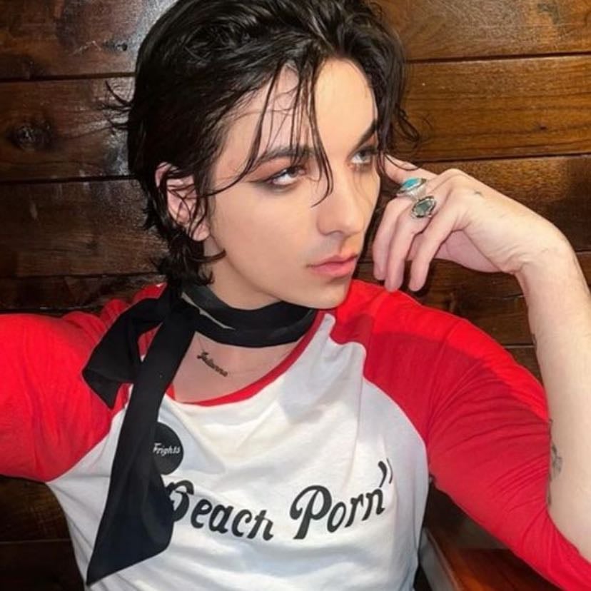 Emerson Barrett - Palaye Royale