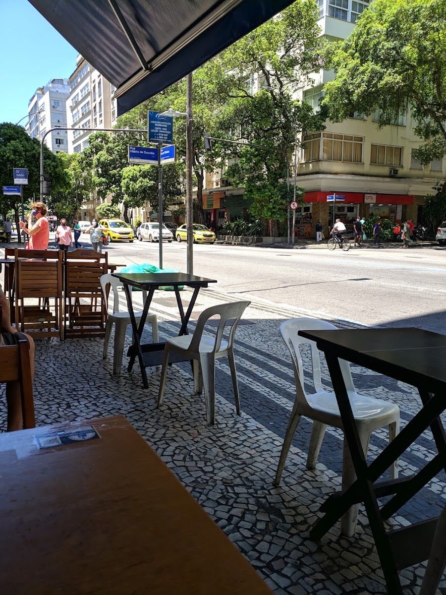 Pavão Azul Bar - 4.4 (10-15€) Reco Lucas - Típicos platos brazucas a muy buenos precios