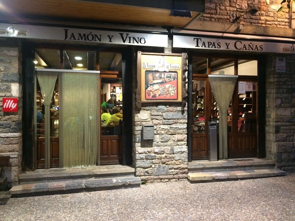 El Veedor de Viandas - 4.5 (€) Pinchos y vinos