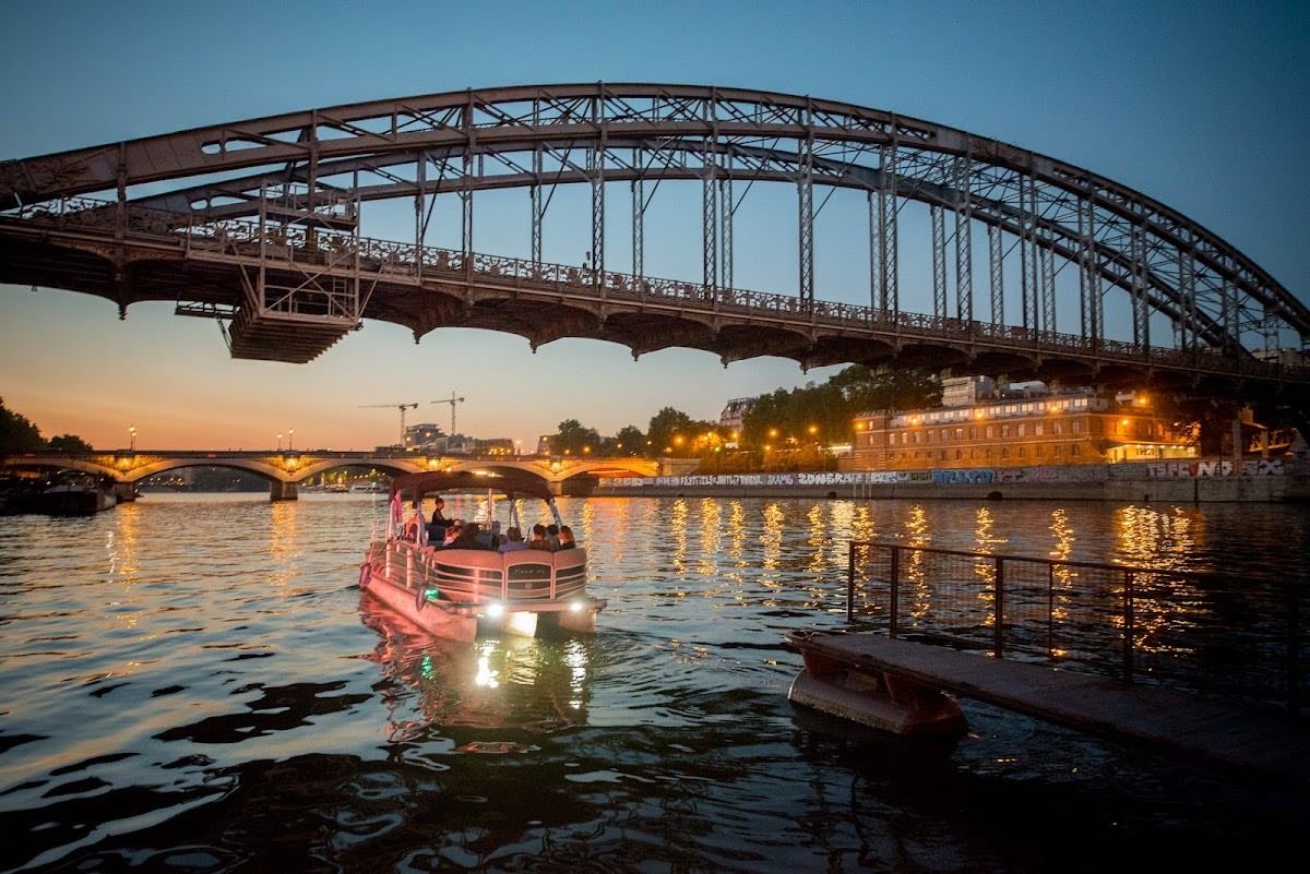 Off Paris Seine