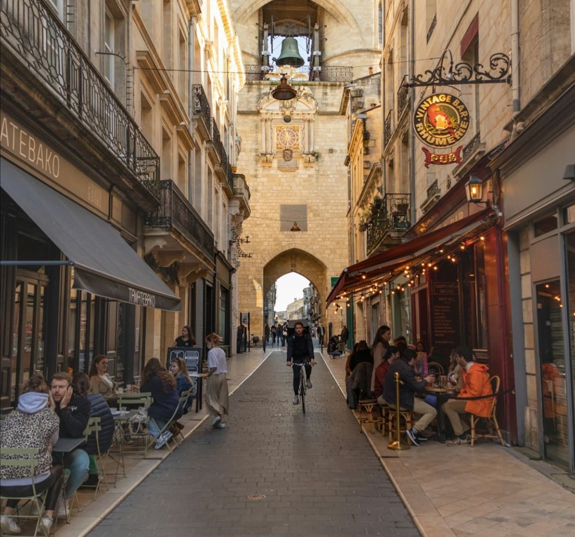 bordeaux activities. • *