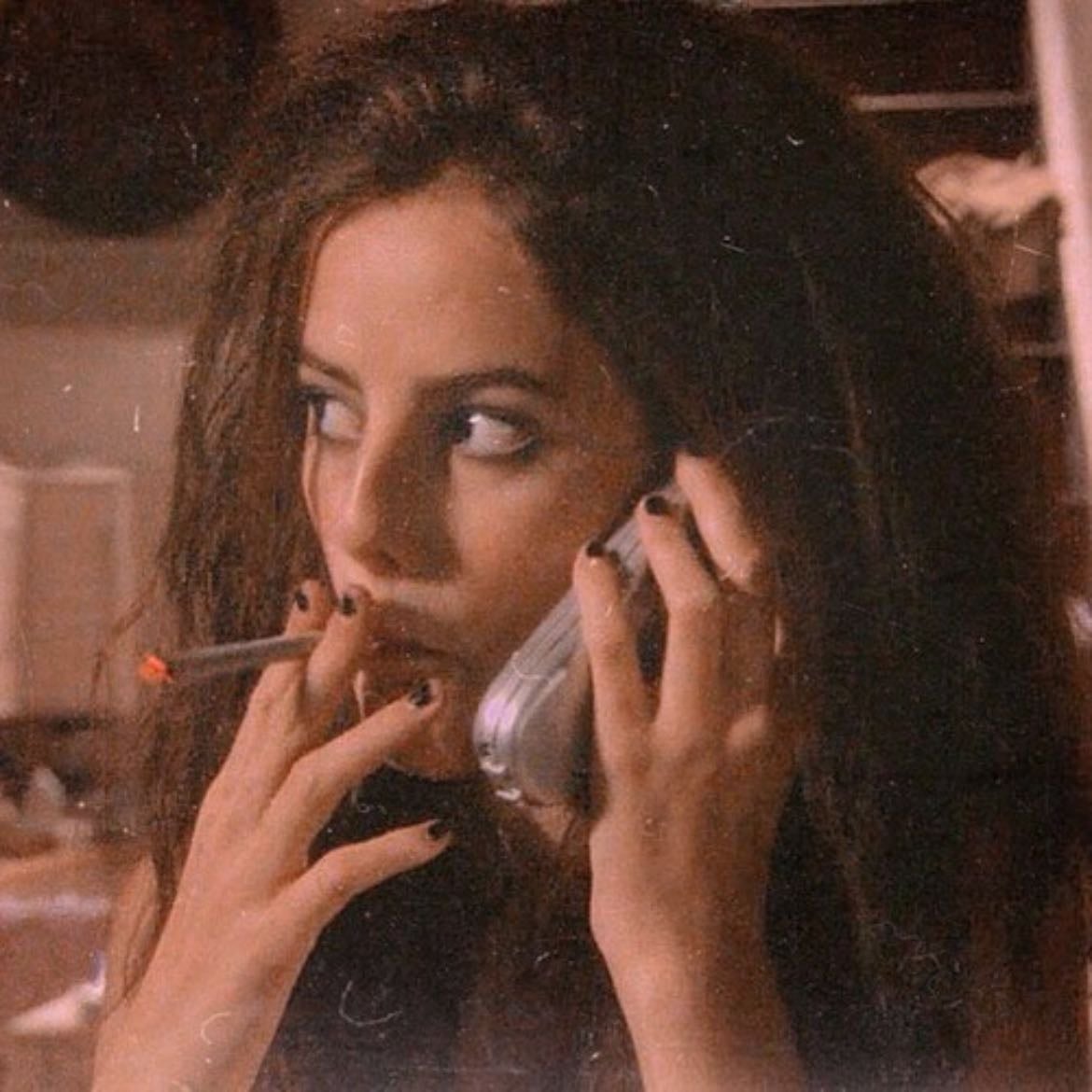 Effy Stonem - Skins: ela tem sérios problemas mentais